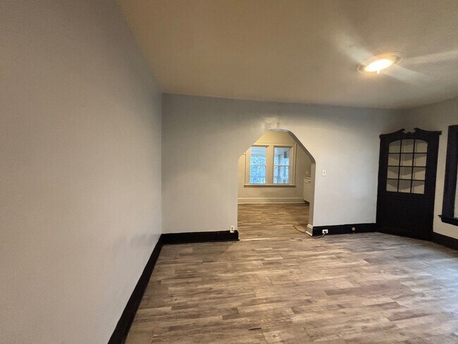 Foto del edificio - 4008 Ardmore Ave