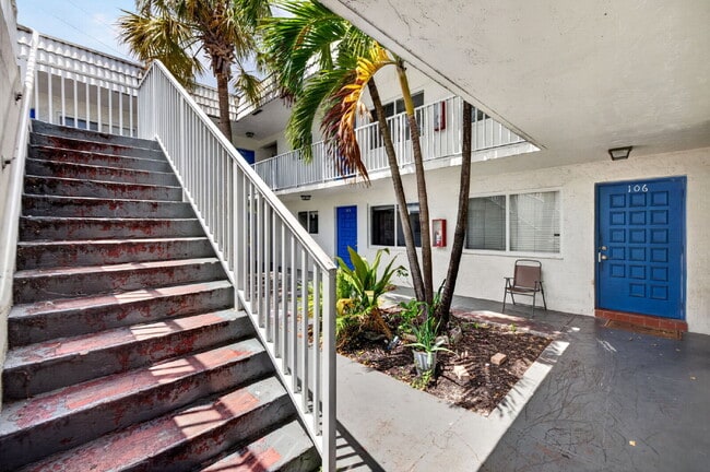 Photo - Spacious 2 beds, 1 bathroom  - 1007 Prospect Rd 205 Fort Lauderdale, FL. Apartment