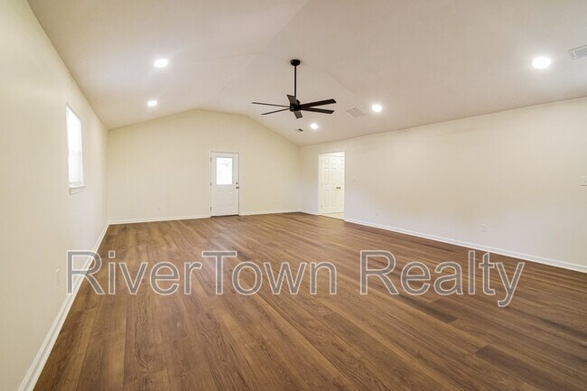 Building Photo - 277 S Mt Pleasant Rd