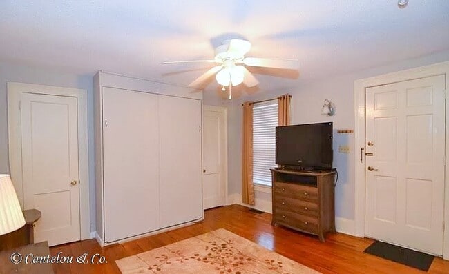 Building Photo - 350 Telfair St