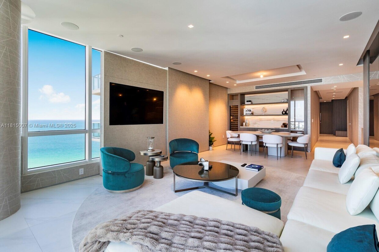 Foto principal - 100 South Pointe Dr