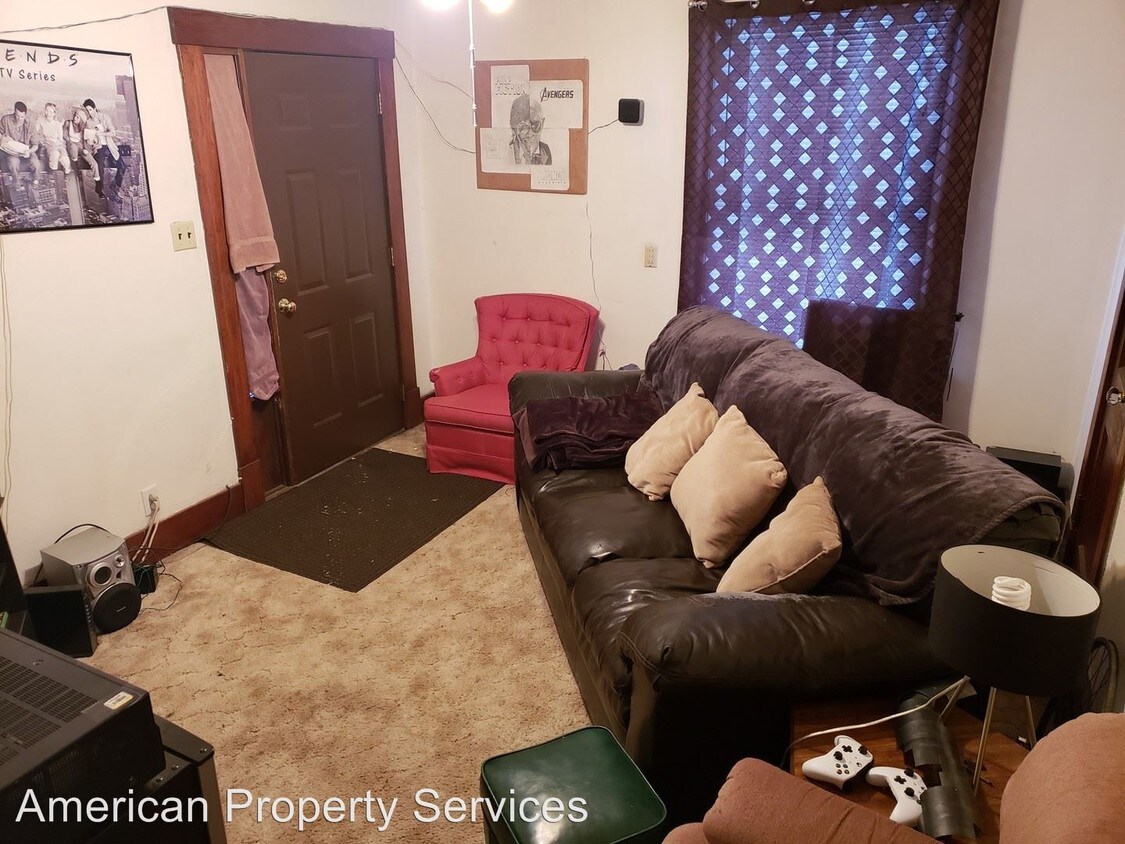 Foto principal - 830 Bluemont Ave