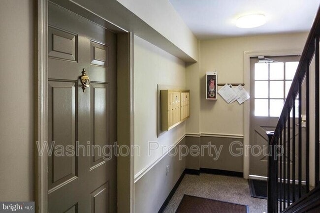 Building Photo - 1736 N Rhodes St