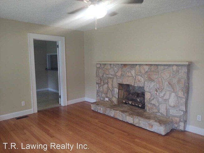 Building Photo - 3 br, 2 bath House - 911 Mark Drive