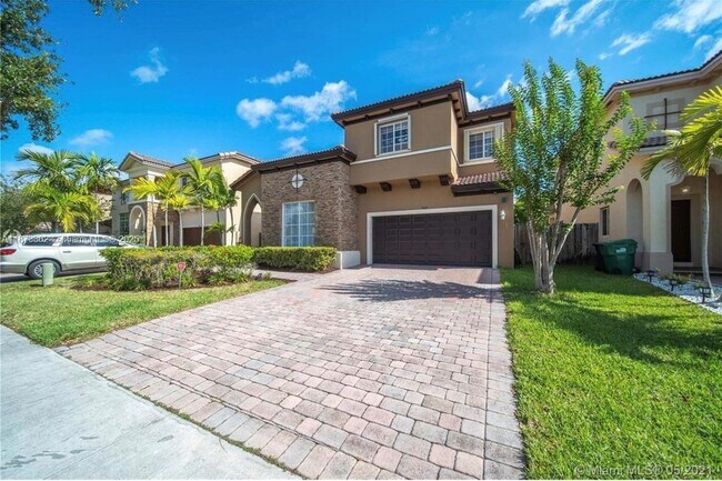 Foto del edificio - 9429 SW 224th Terrace