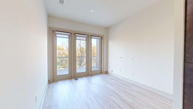 Interior Photo - Fiori on Vitruvian Park®