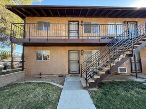 Building Photo - 524 E Ave Q-12