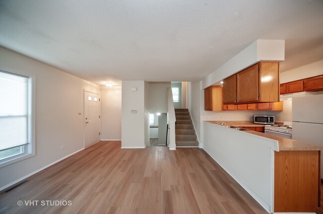 Building Photo - 1158 Inverrary Ln