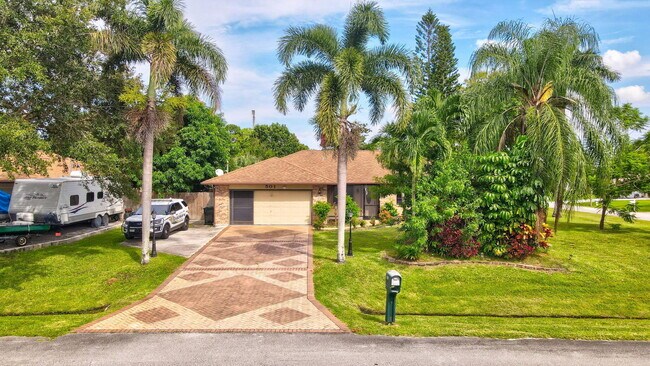 Foto del edificio - 501 NW Colonial St
