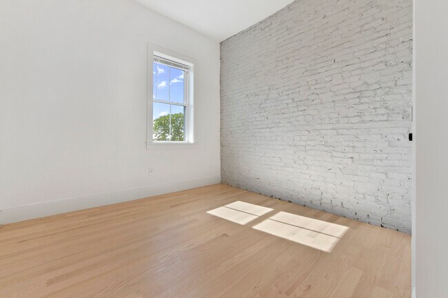 Foto del edificio - 86 Chelsea St