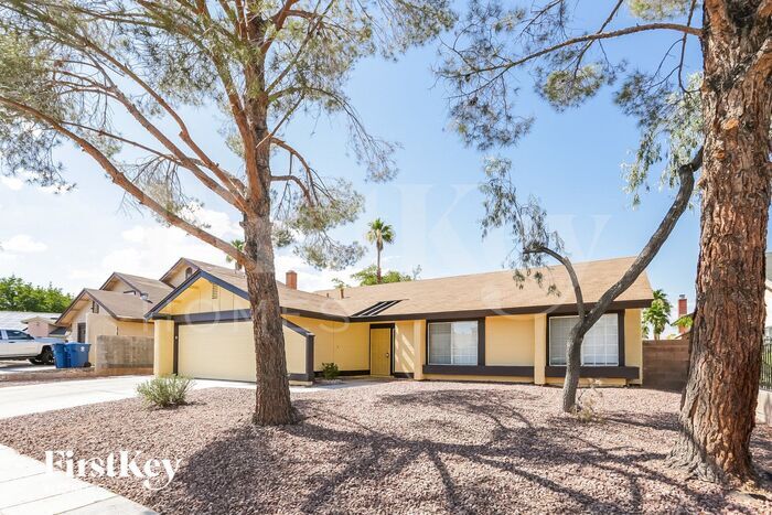 Foto principal - 6562 Appletree Cir