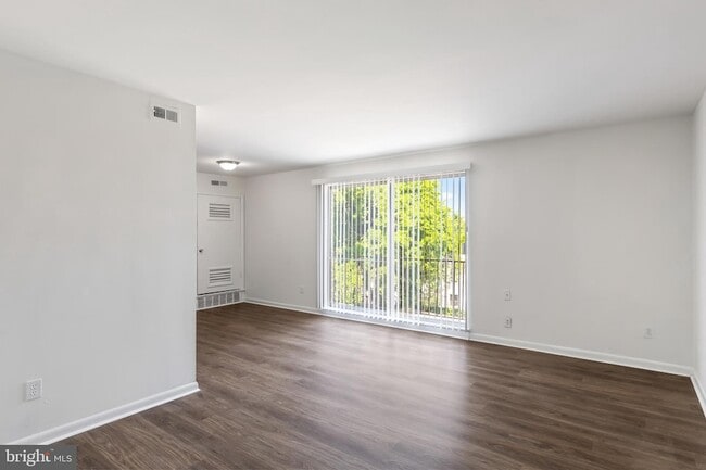 Photo - 5124 Astor Pl SE Apartment