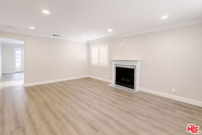 Foto del edificio - 2641 Hartland Cir