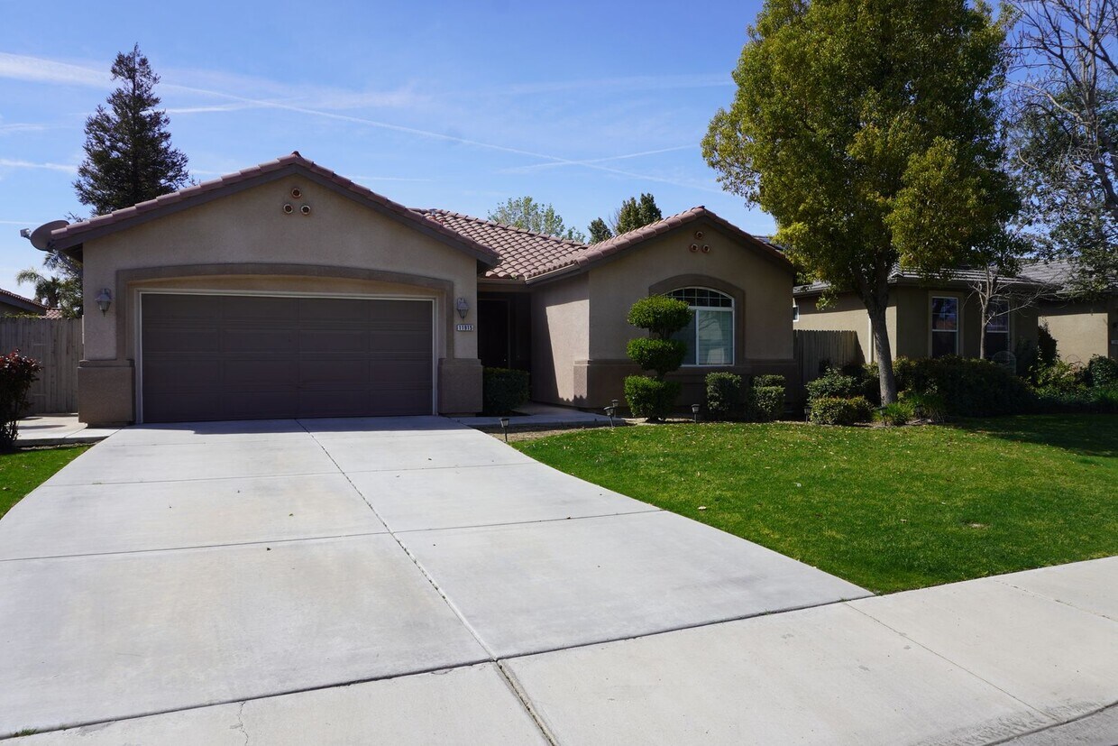 11915 Galileo Dr, Bakersfield, CA 93312 House Rental in Bakersfield