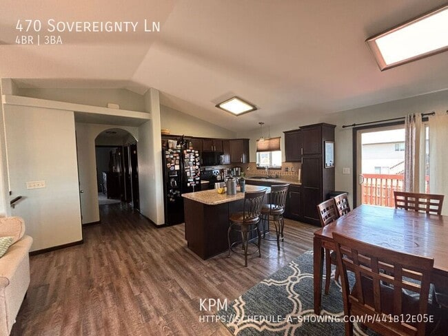 Foto del edificio - 470 Sovereignty Ln