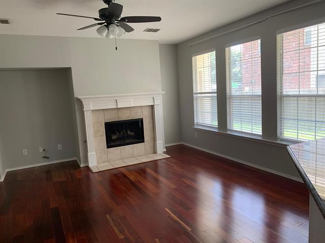 Foto del edificio - 531 Hawken Dr