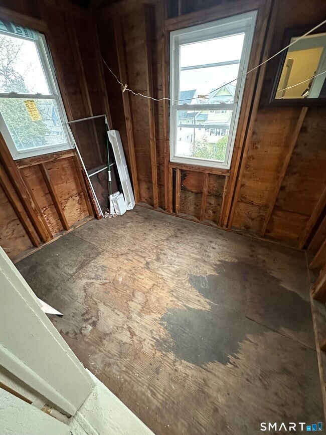 Foto del edificio - 205 French St