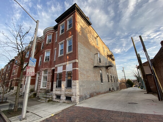 Front view of Apartment Building - 731 Reservoir St