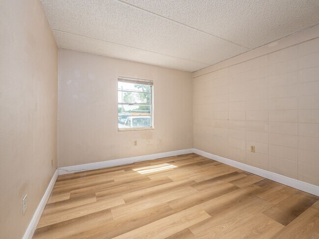 Foto del edificio - 5221 Bayshore Blvd