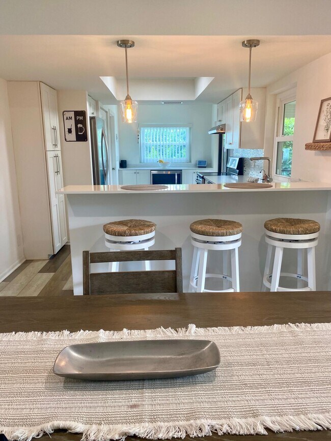Foto del edificio - 6388 Sleepy Willow Way