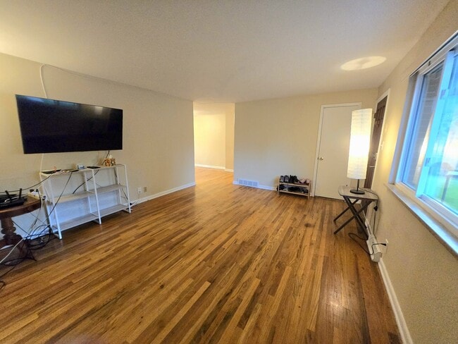 living room - 8250 Chase Way