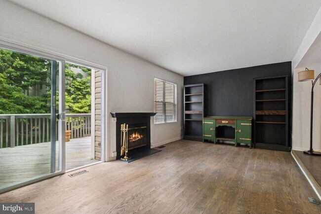 Foto del edificio - 2849 Schoolhouse Cir