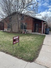 Building Photo - 2615-2617 E 17th St