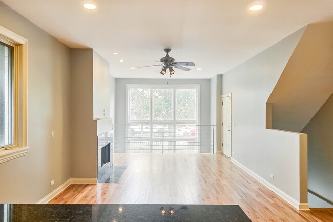 Foto del edificio - 1007 N Francisco Ave