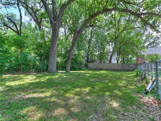 Foto del edificio - Charming 2-Bedroom Home minutes from everything!