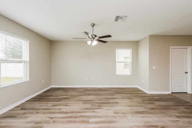 Foto del edificio - 10430 Whispering Hammock Dr