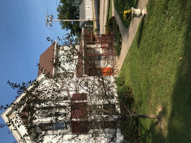 Foto del edificio - 10102 N Main St