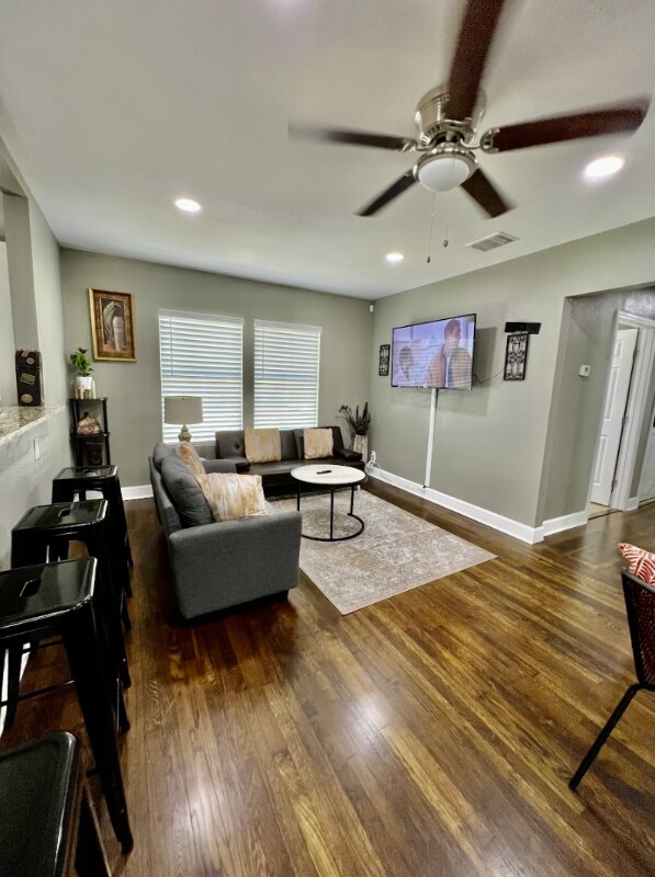 Foto del edificio - 2531 W Mulberry Ave