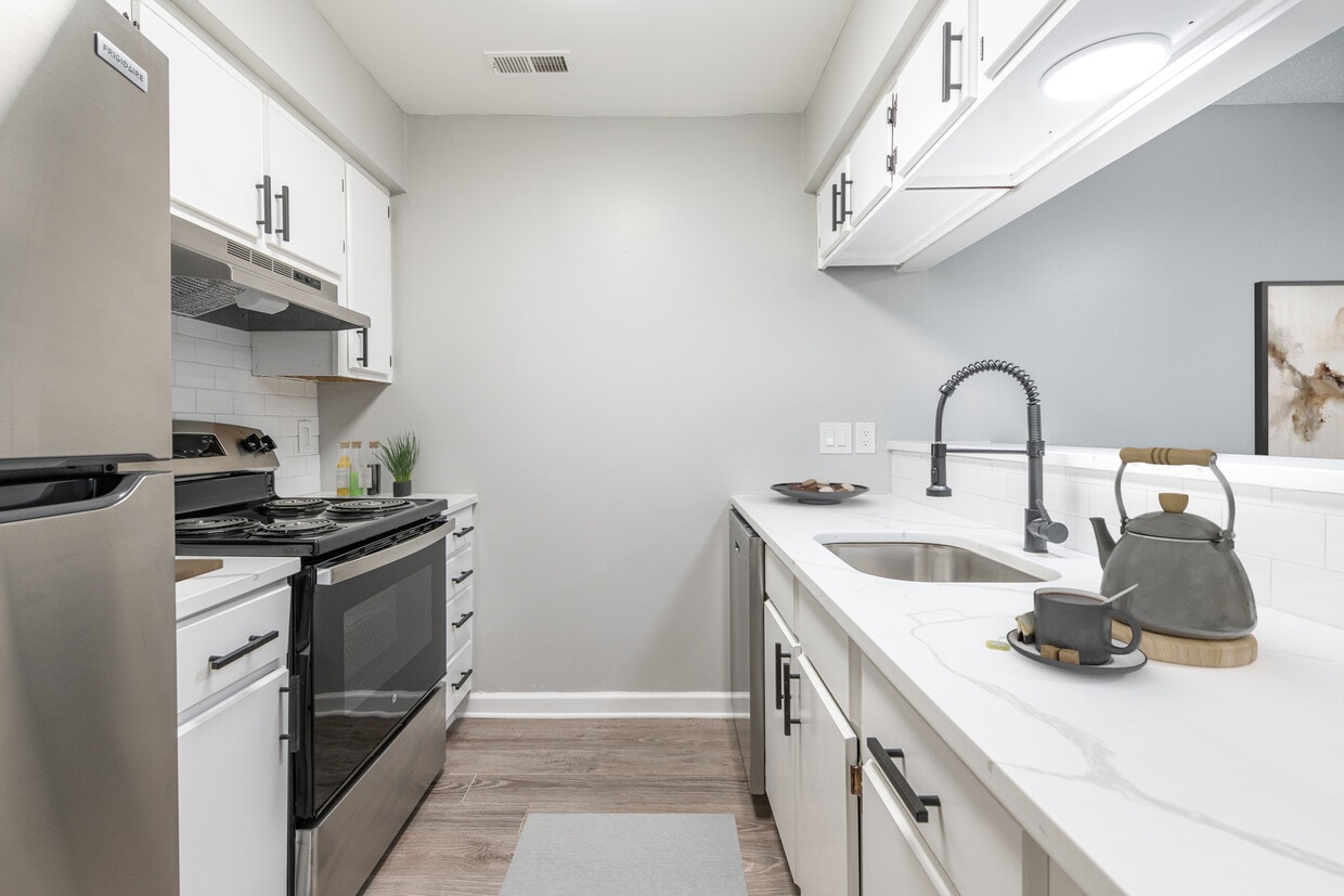 The Slate Charlotte Apartments in Charlotte, NC