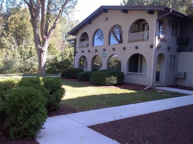 River Bend Apartments at the Arboretum Apartments