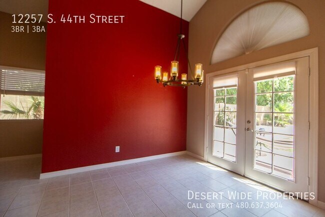 Foto del edificio - Fantastic Two Story Home In The Ahwatukee ...