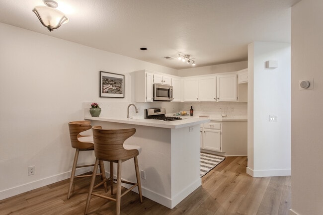 Foto del edificio - 2759 Butter Creek Dr