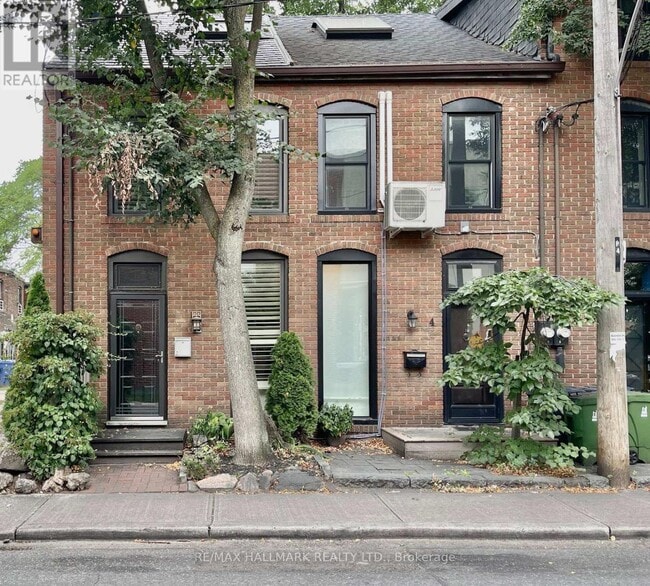 Building Photo - 2 Verral Ave
