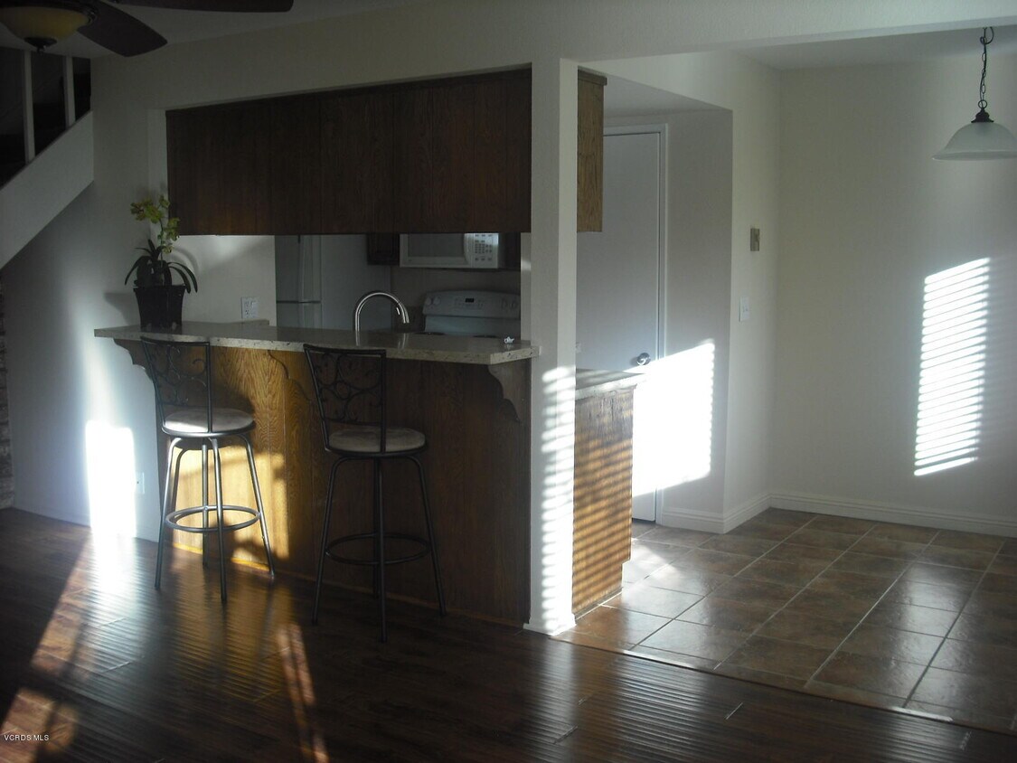 611 Halyard St, Port Hueneme, CA 93041 Condo for Rent in Port Hueneme