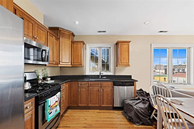 Foto del edificio - 6208 Jackson St