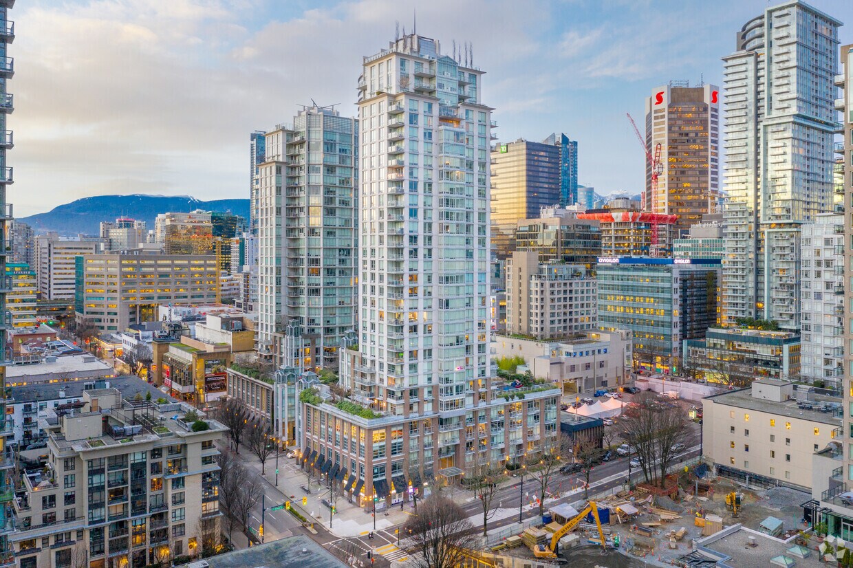 535 Smithe St - Dolce - Dolce