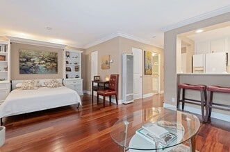 Building Photo - 222 Por La Mar Cir