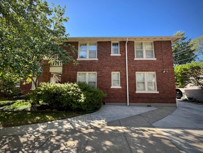 Photo - 1720 Harbert Ave Apartment