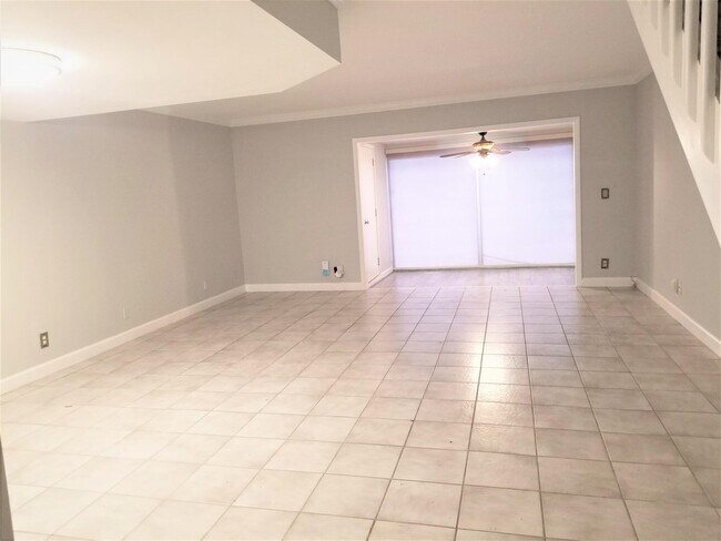 Foto del edificio - 3715 Savoy Ln