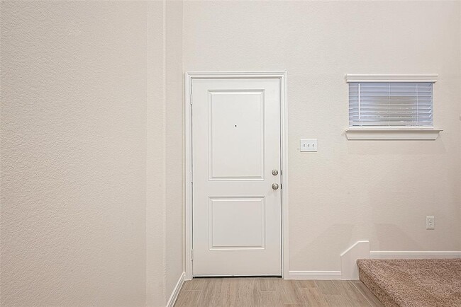 Building Photo - 8014 Fijian Cypress Dr