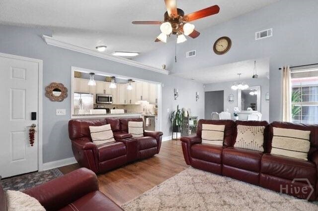 Building Photo - 127 Forest Ridge Dr
