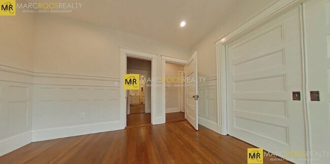 Foto del edificio - 1855 Beacon St