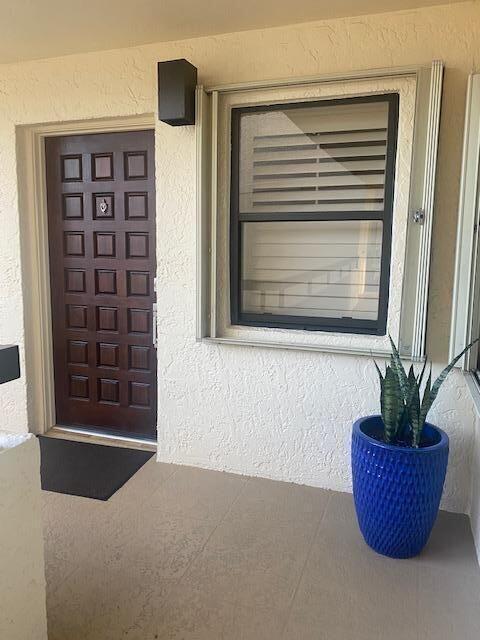 Foto del edificio - 364 Golfview Rd