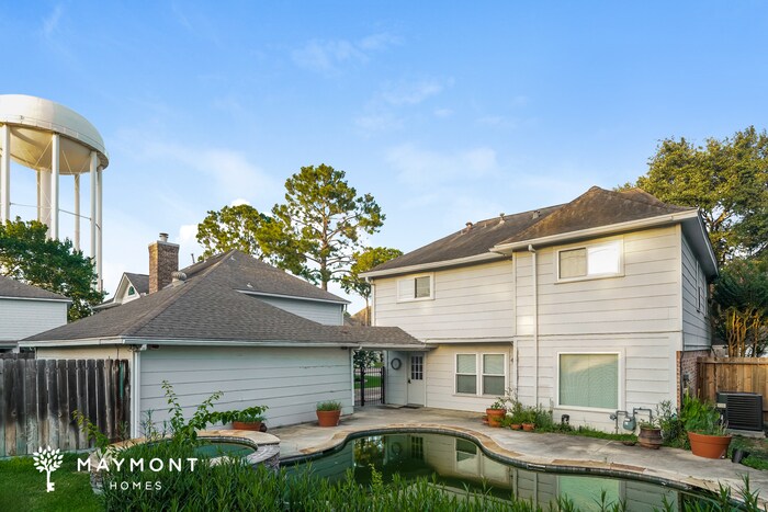 Building Photo - 906 Crossfield Dr
