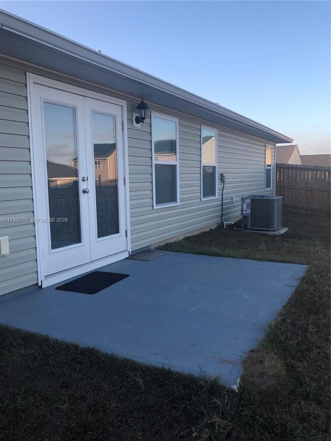 Building Photo - 4961 Sampler Dr