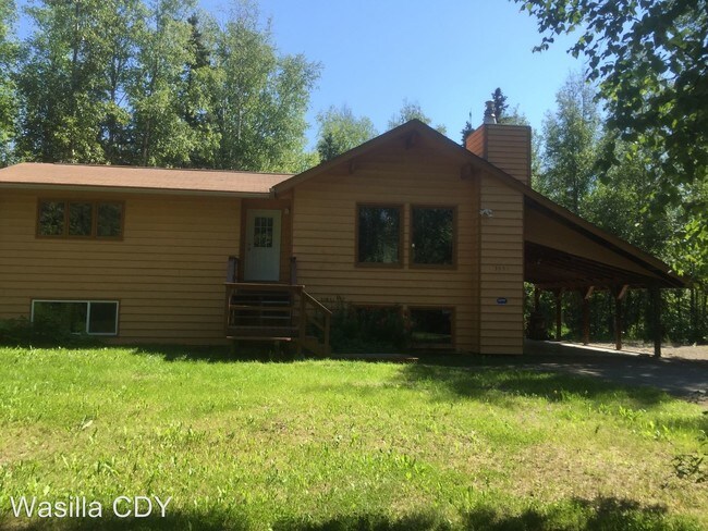Building Photo - 3051 S Bank Cir
